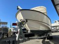 Boston Whaler 210 Outrage 200hp L6 Verado option