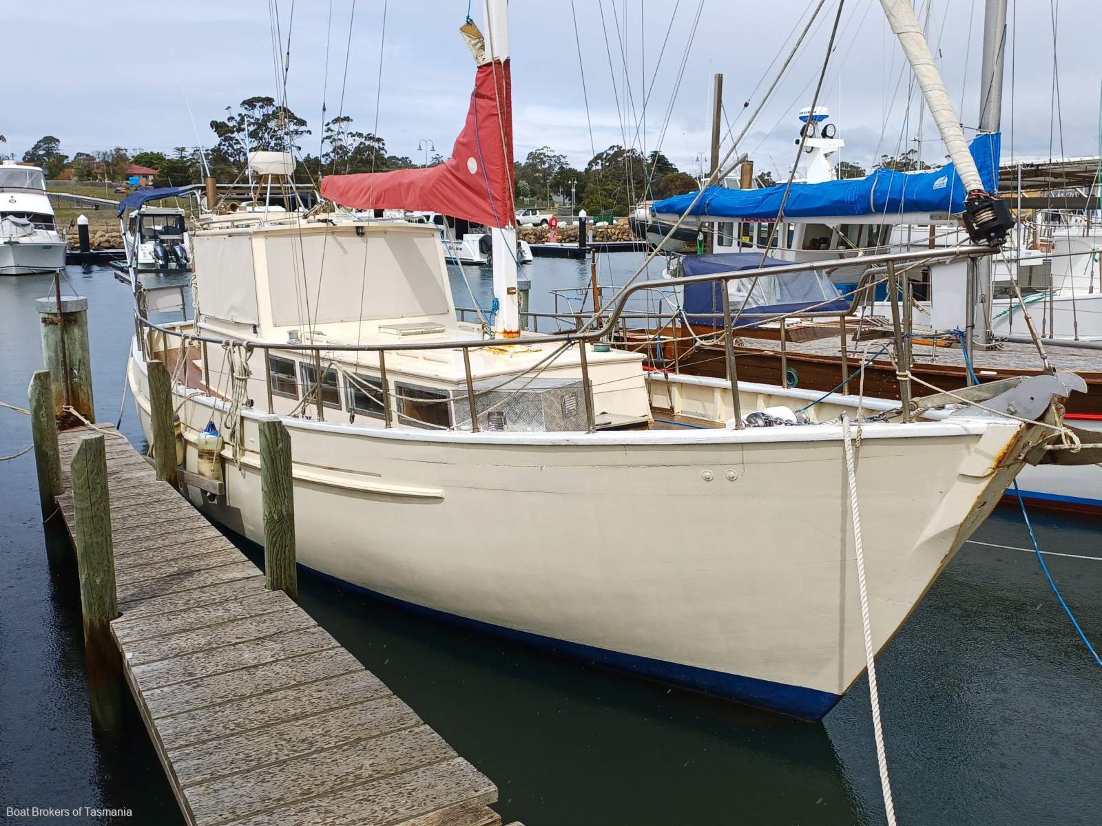 Tasmanian 36' Motorsailer