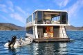 Mambo Houseboat Holiday Home on Lake Eildon:Mambo on Lake Eildon