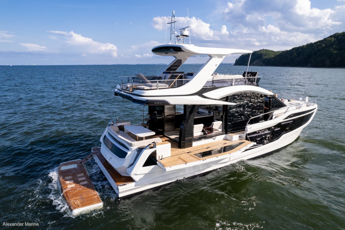 Galeon 560 Fly