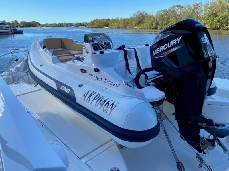 AB Inflatables Nautilius 13 DLX