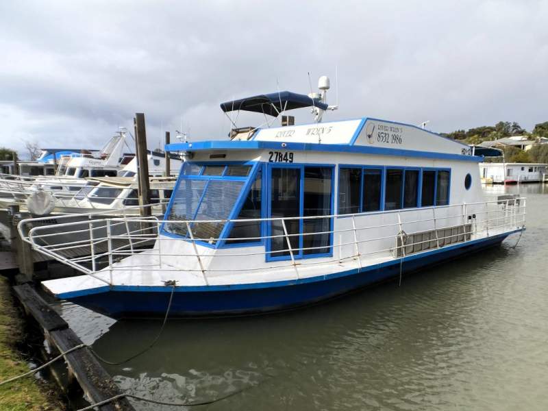 River Wren 5; Six Berth Private/Commercial H/Boat