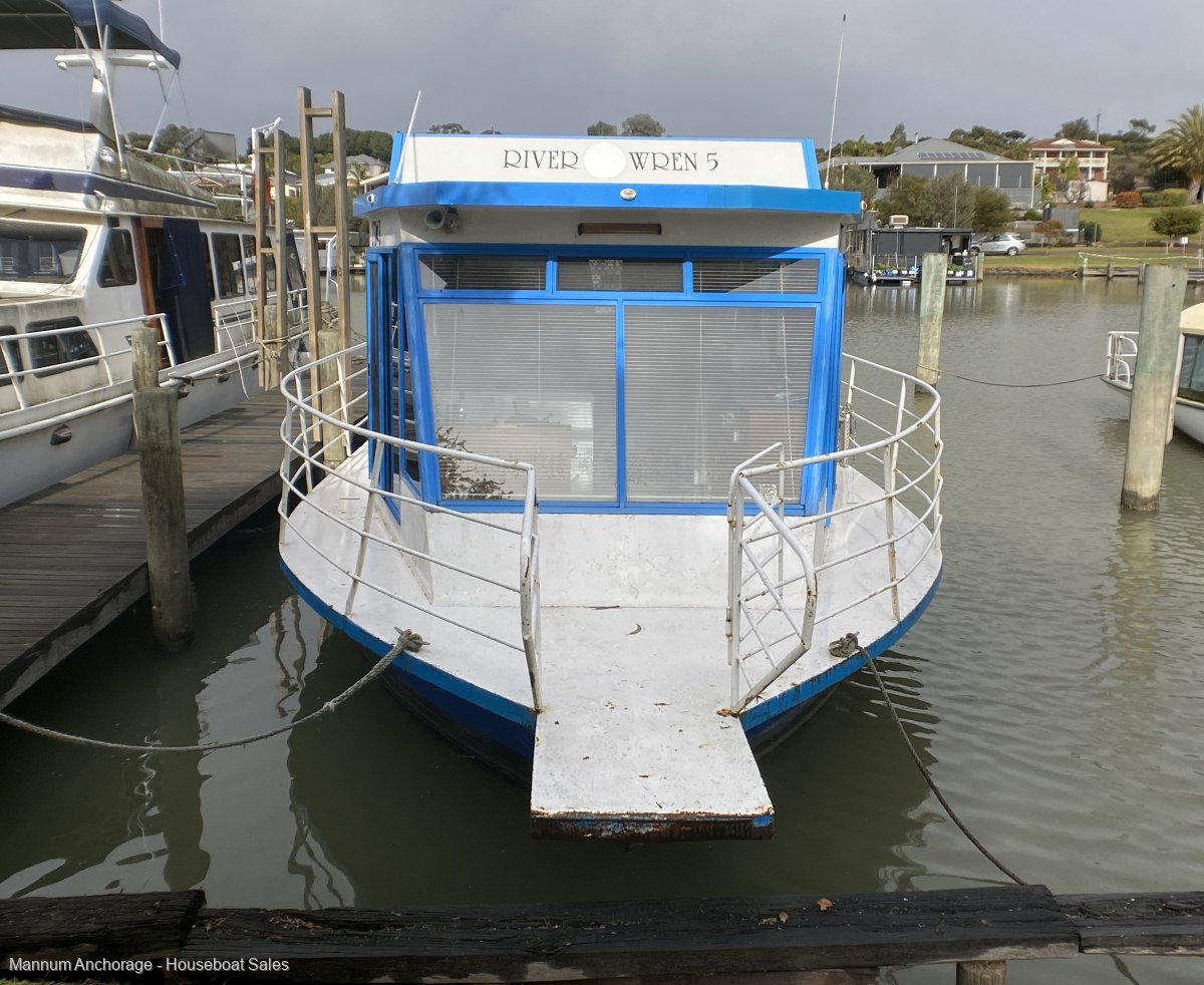 River Wren 5; Six Berth Private/Commercial H/Boat