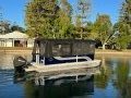 Runaway Bay Pontoon Boats 22 Tri Hull