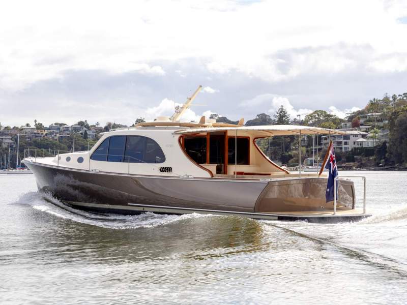Palm Beach Motor Yachts 50 Sedan