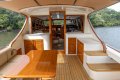 Palm Beach Motor Yachts 50 Sedan