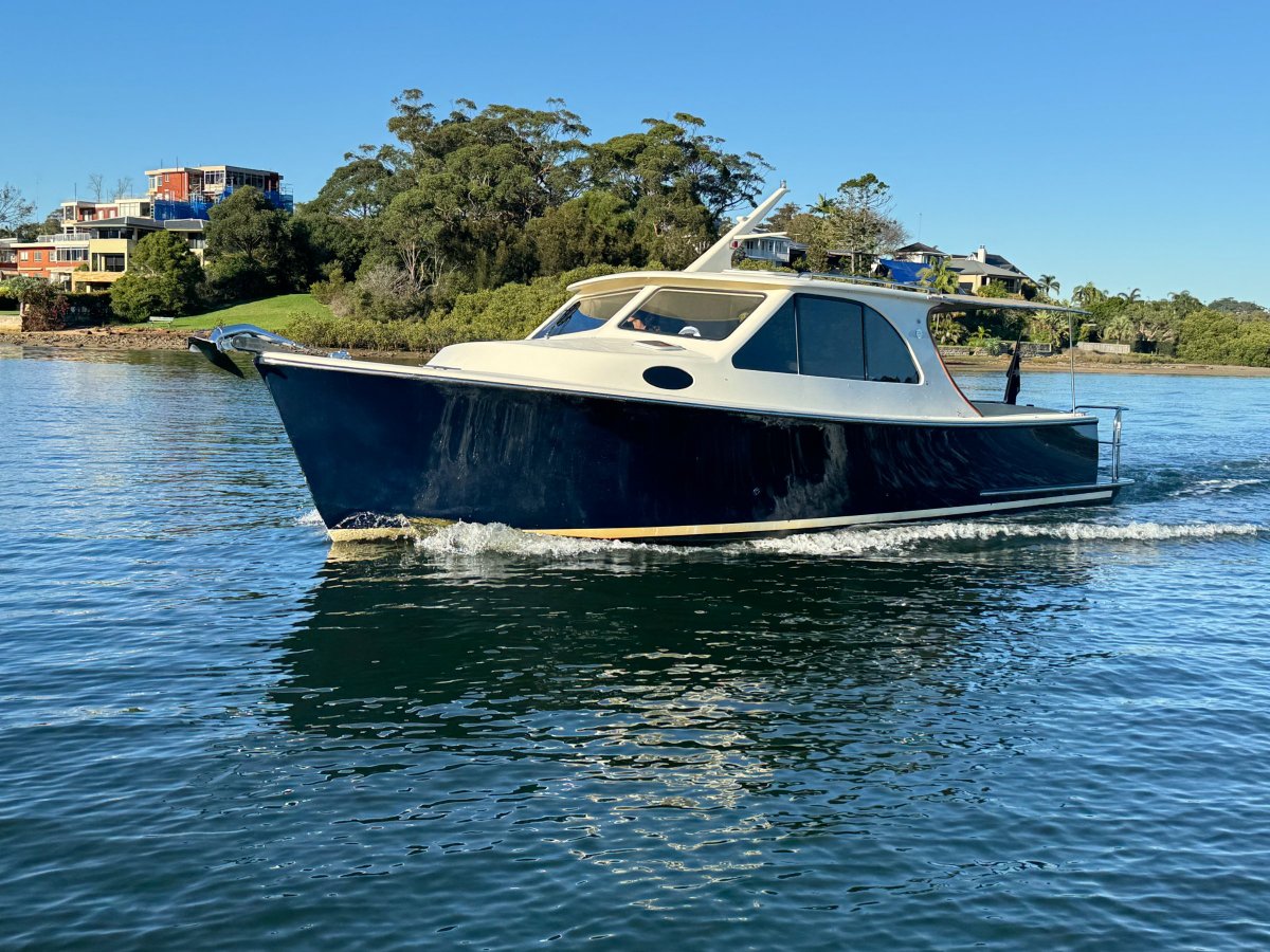 Palm Beach Motor Yachts 32 Classic Braddles