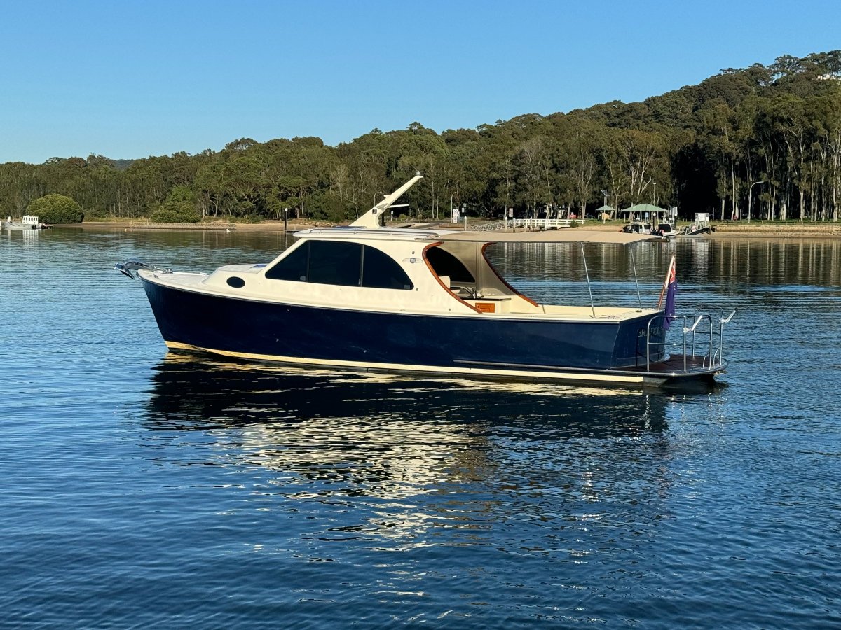 Palm Beach Motor Yachts 32 Classic Braddles