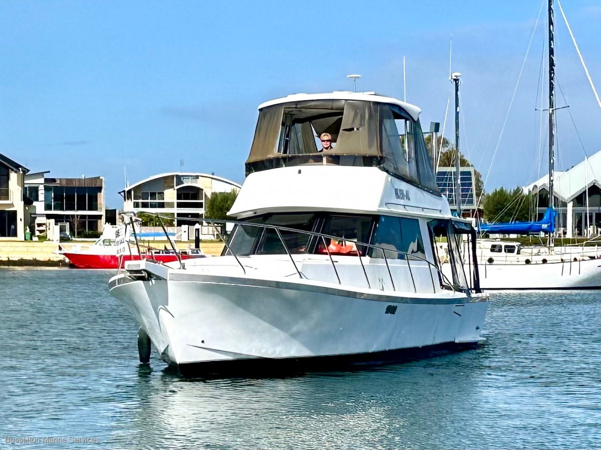 Northshore 37 Flybridge Cruiser Twin Screw Yanmar 6LPA-STP's