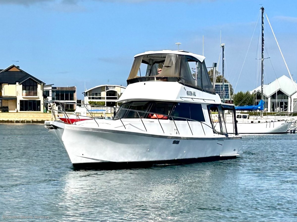 Northshore 37 Flybridge Cruiser Twin Screw Yanmar 6LPA-STP's