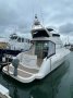 Genesis 400 Flybridge