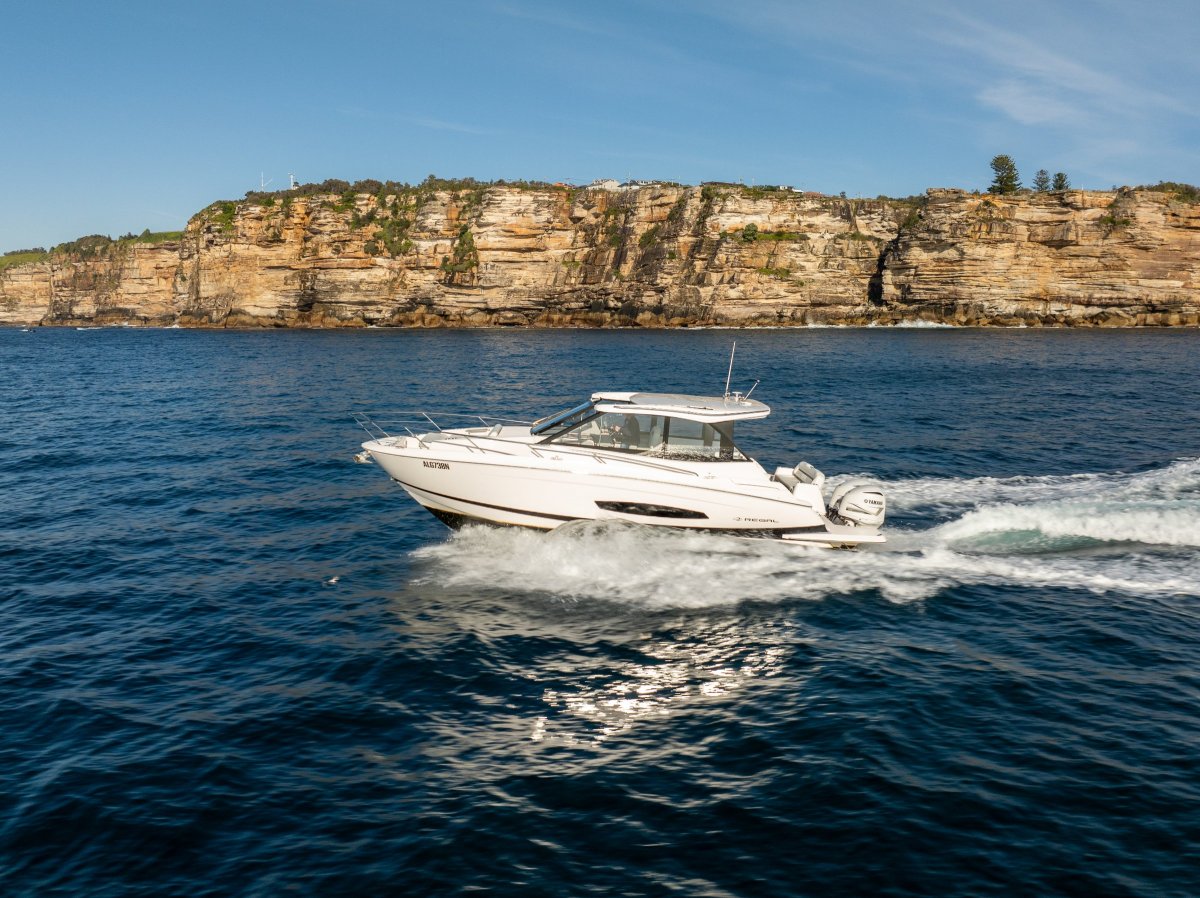 Regal 36 XO 2021 Model