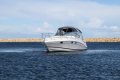 Four Winns Vista 348 with Bow Thruster