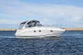 Four Winns Vista 348 with Bow Thruster