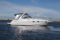 Four Winns Vista 348 with Bow Thruster