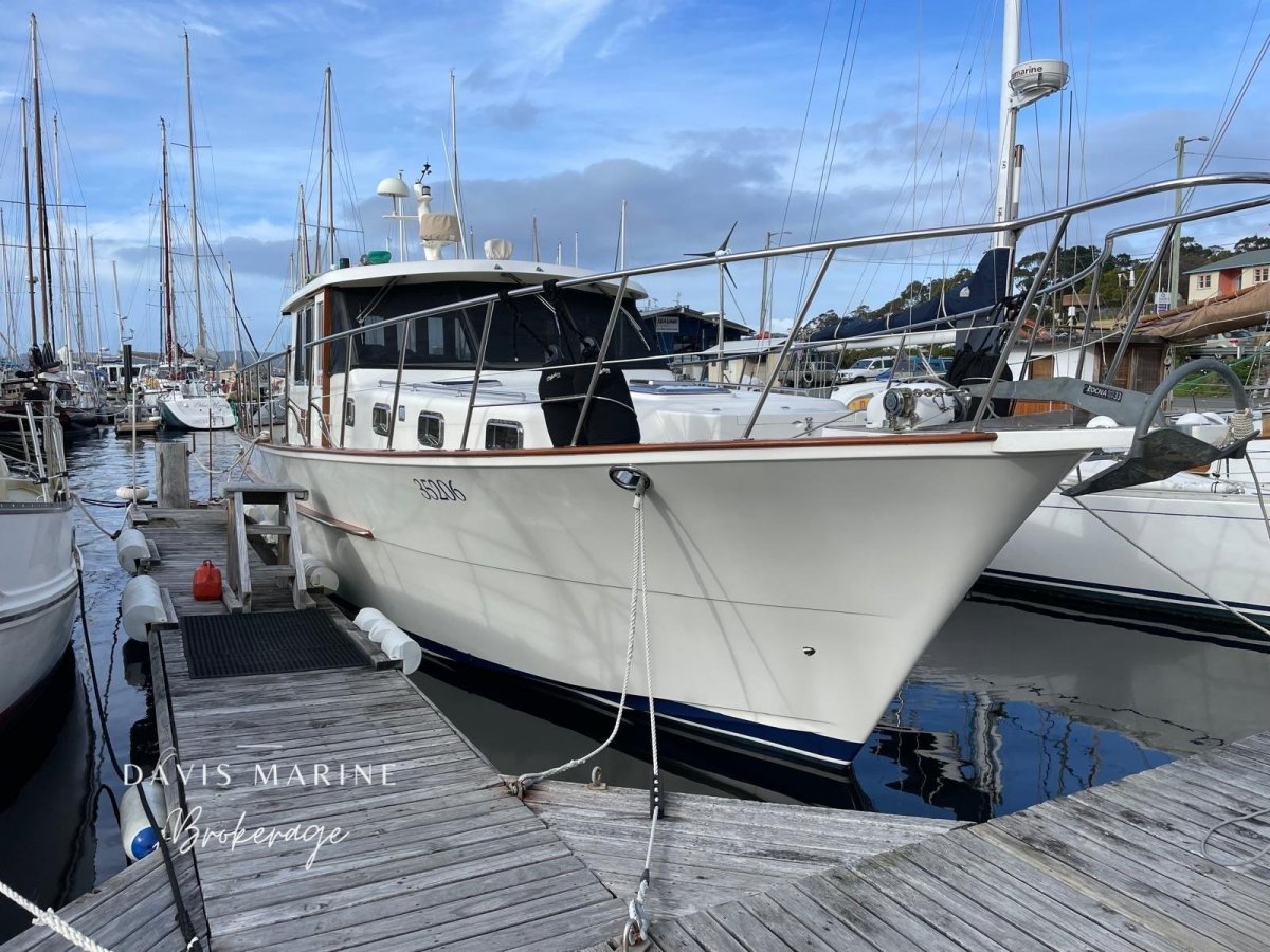 Alaska 42 Sedan:2003 Alaska 42 Sedan For Sale