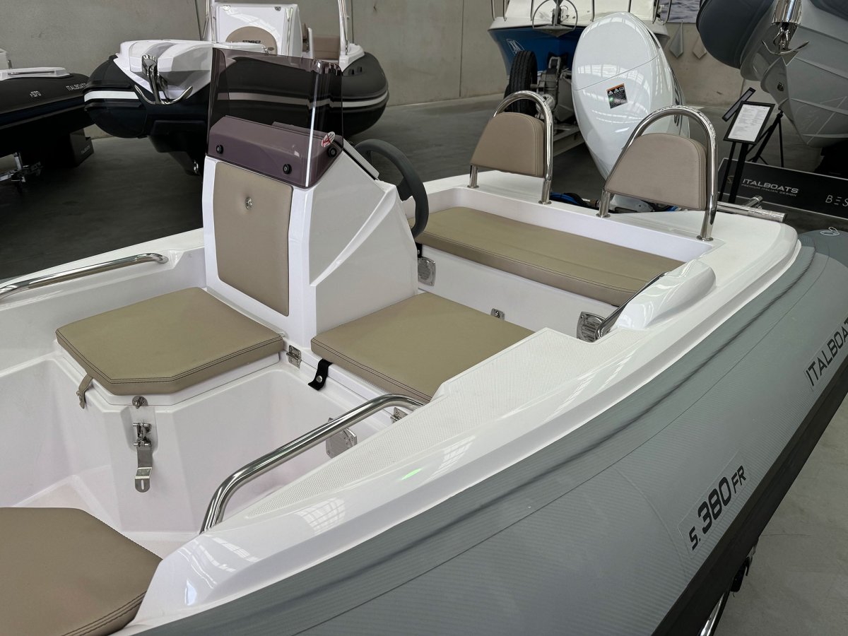 Italboats Stingher 380 Fast Rike
