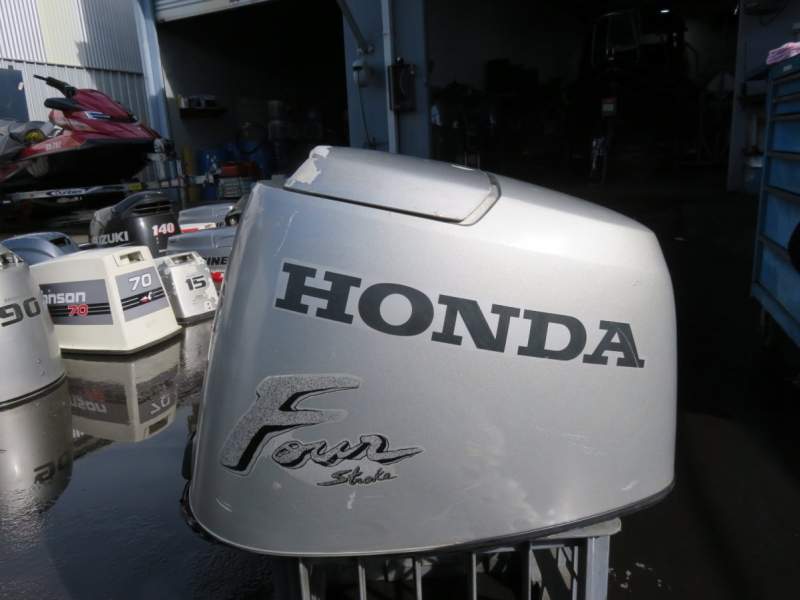 Wrecking HONDA 30HP COWLING