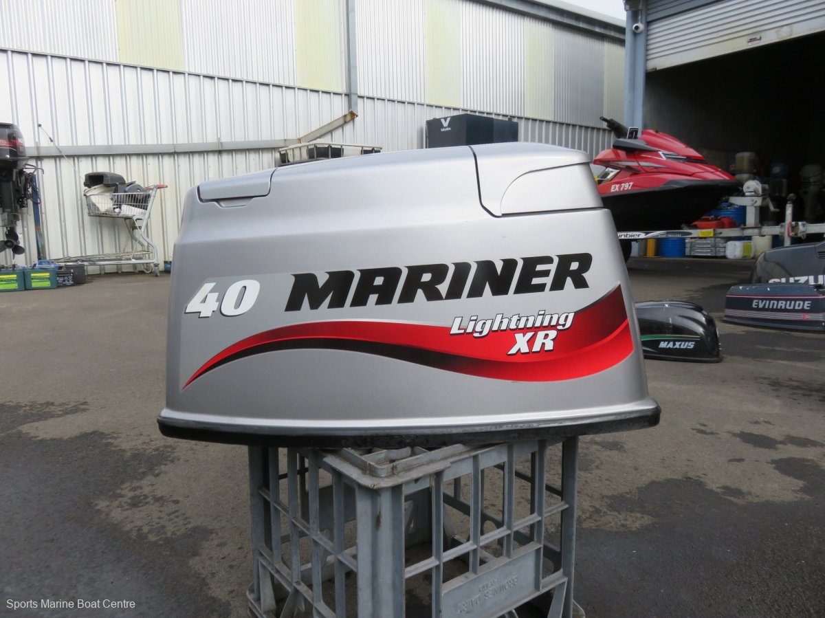Wrecking Mariner 40hp cowling