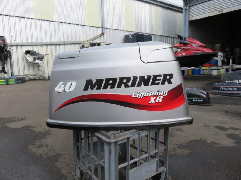 Wrecking Mariner 40hp cowling