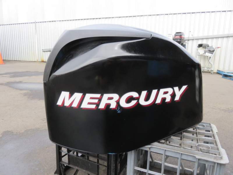 Wrecking Mercury 60hp engine cowling