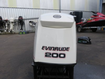 200 EVINRUDE ENGINE COWL