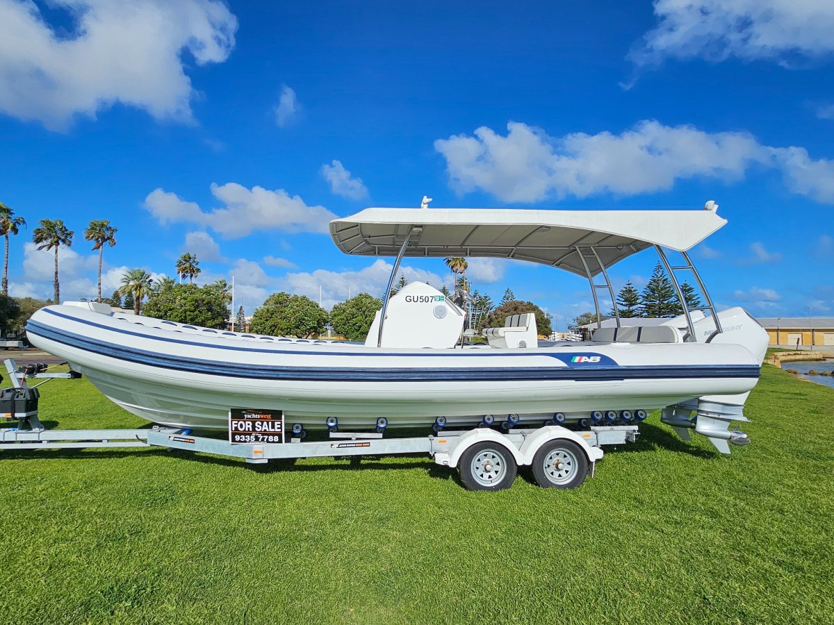 AB Inflatables Oceanus VST 28 Twin 225 hp Mercury Verado Outboard Motors