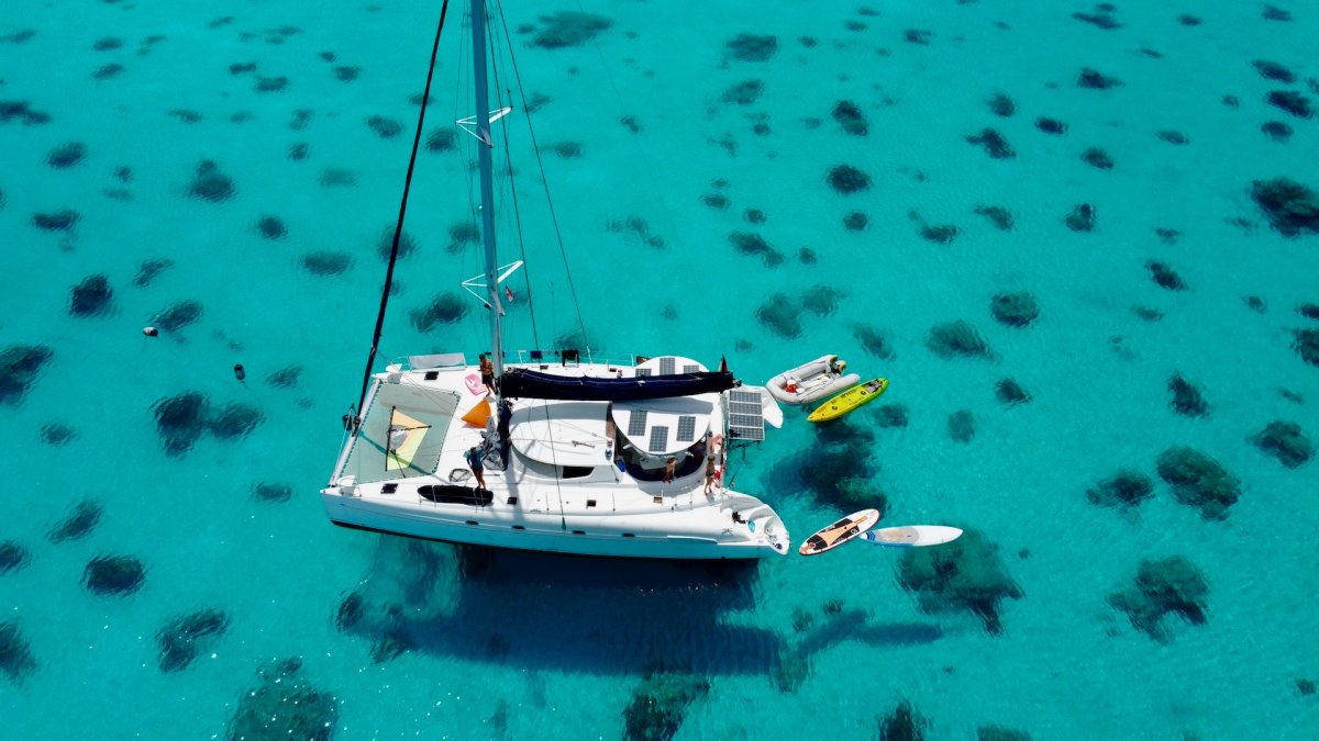 Fountaine Pajot Bahia 46 4 cabins / 4 heads version. Cruise-ready