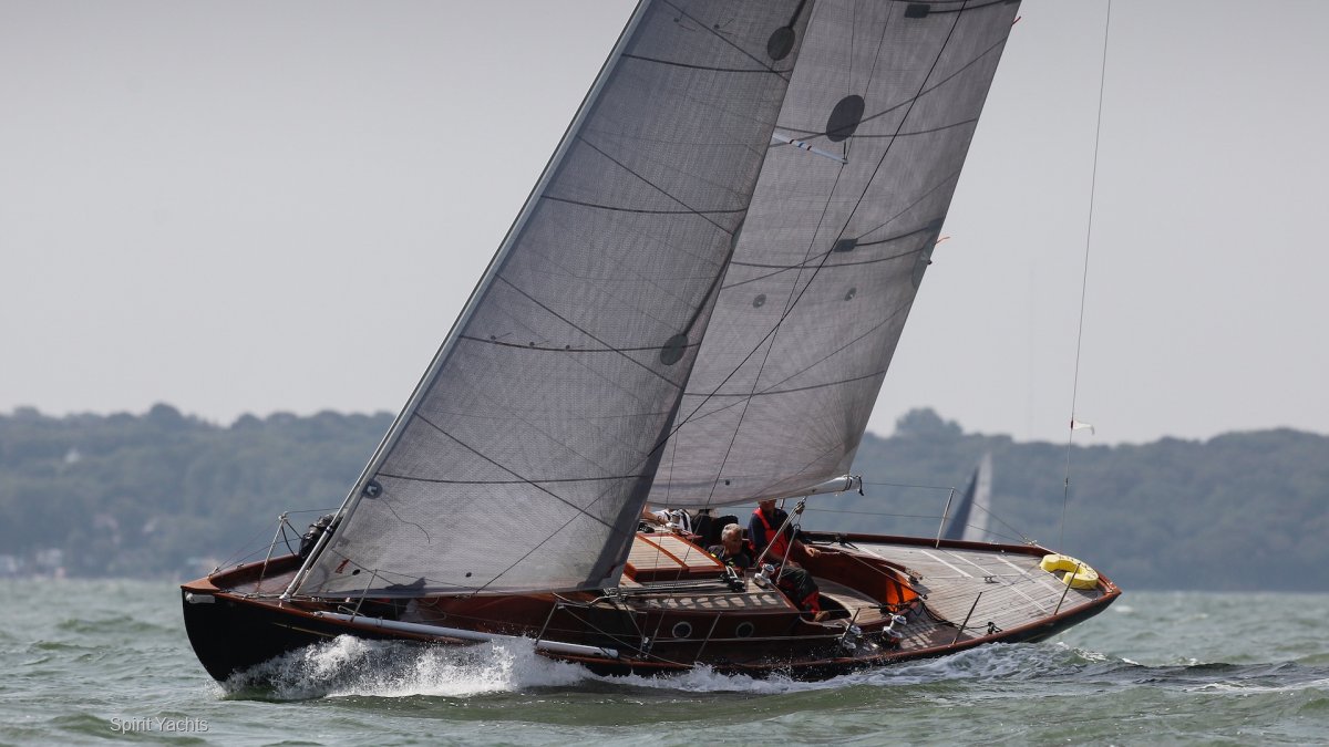 Spirit R46 Exceptional Classic Cruiser / Racer