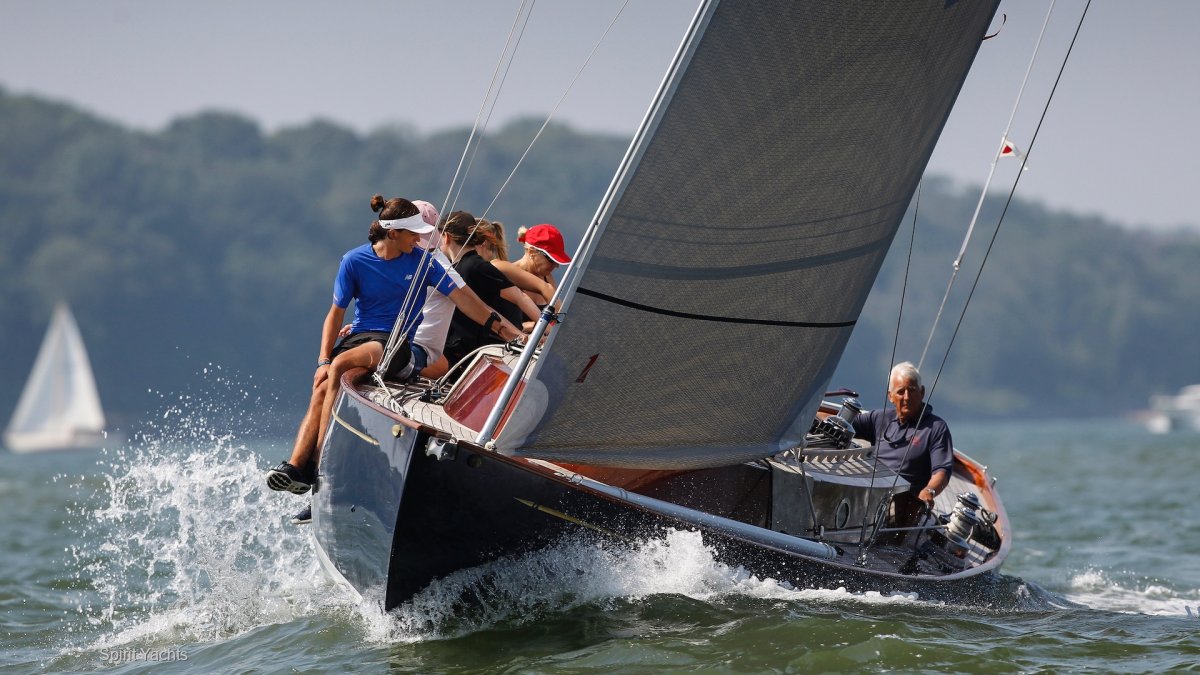 Spirit R46 Exceptional Classic Cruiser / Racer