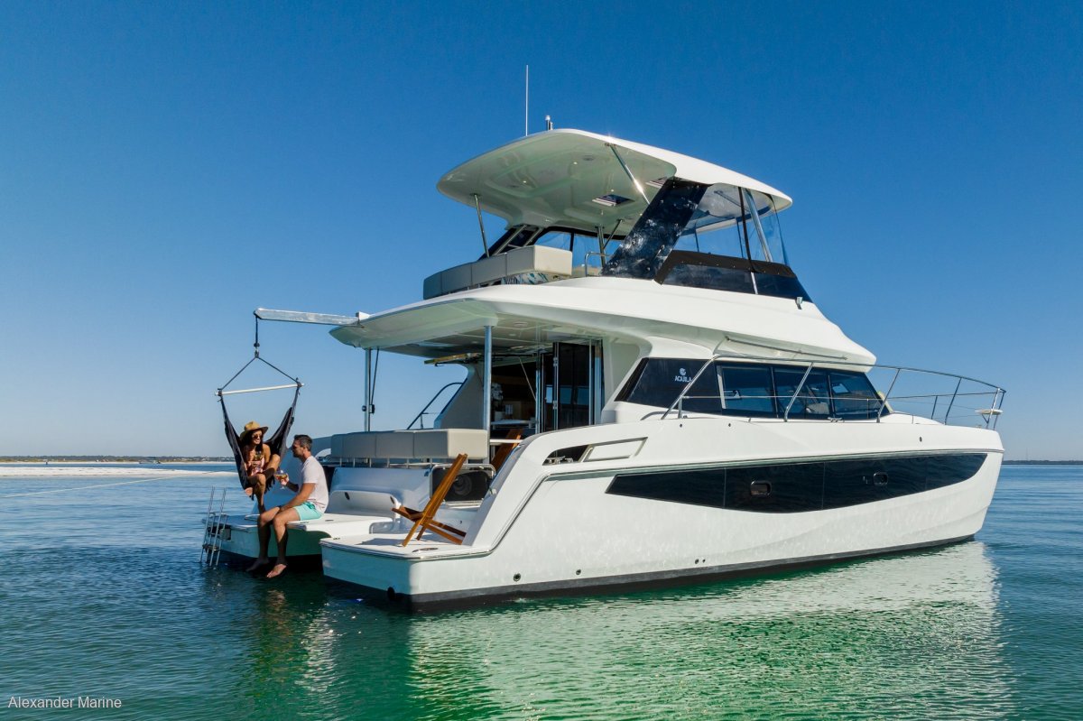 Aquila 42 Yacht Power Catamaran
