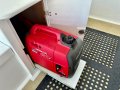 Easy Sarah 12:Honda genset