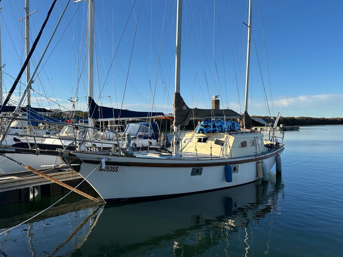 Endurance 35 Custom