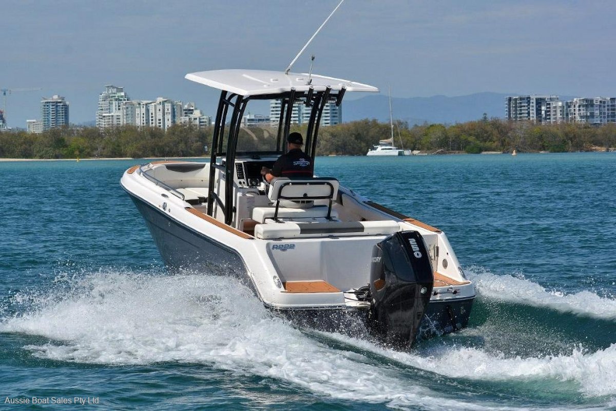 Robalo R222 Centre Console