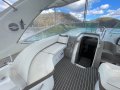 Cruisers Yachts 330