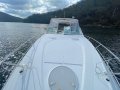 Cruisers Yachts 330