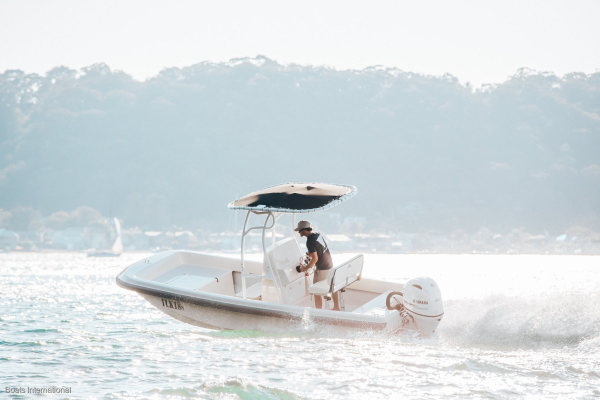 Iluka 1800 Centre Console