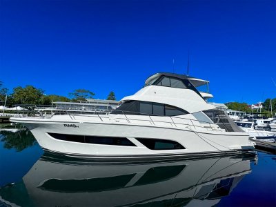 Riviera 50 Sports Motor Yacht