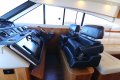 Riviera 5800 Sport Yacht