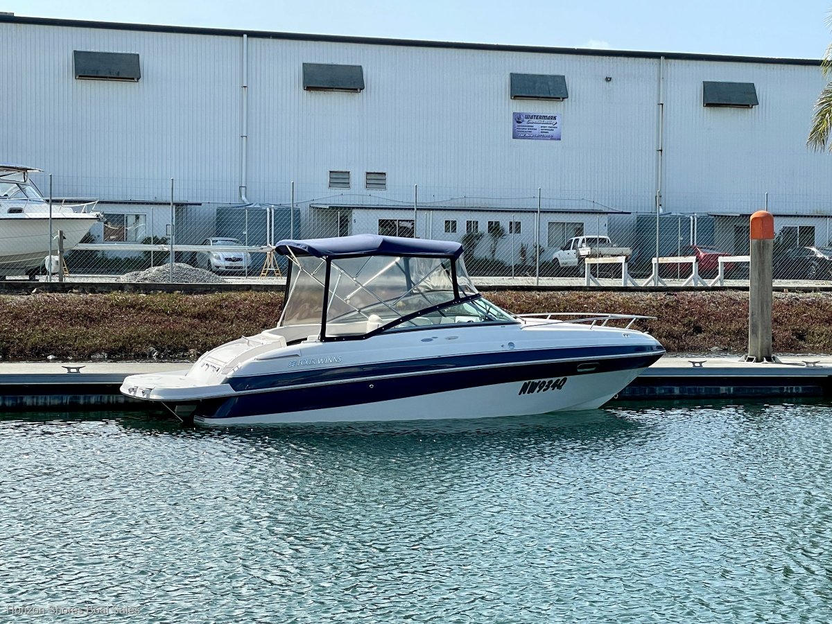 Four Winns Sundowner 205