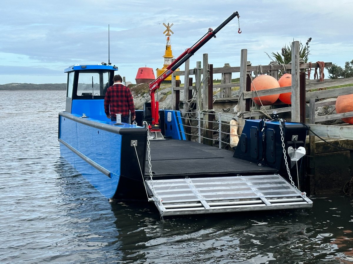 COMMERCIAL WORKBOAT