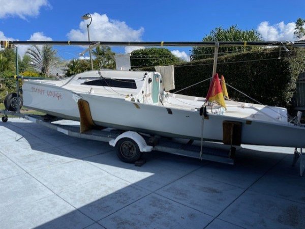 Stealth 7 Large Cabin Sports Boat