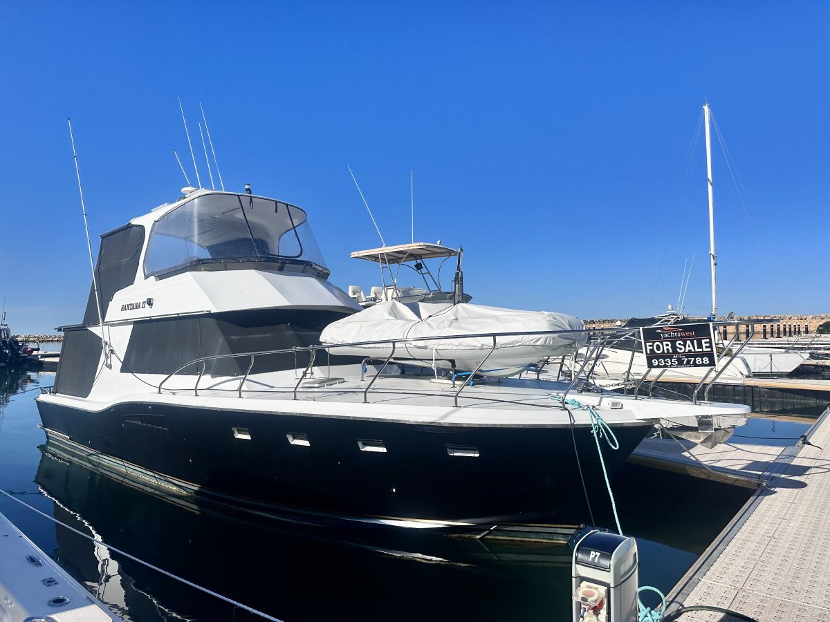 Laguna 42 Flybridge " Refitted and Launched December 2023:Laguna 42 by Yachts West