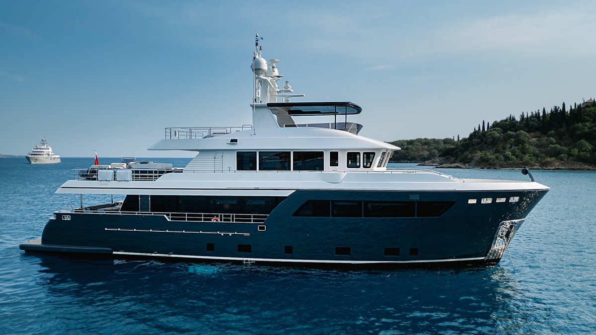 Cantiere Delle Marche Darwin 102