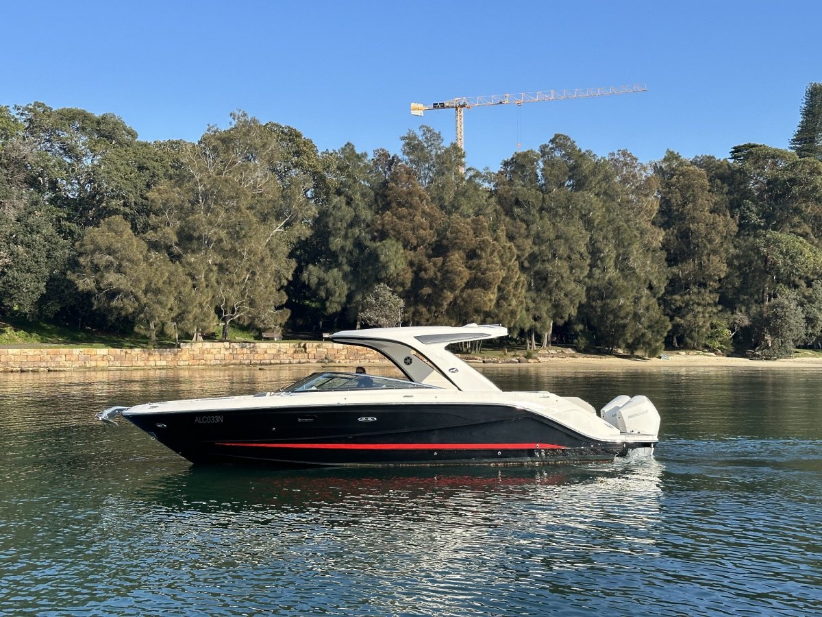 Sea Ray 310 SLX OB