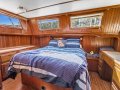 Navigator Neptune 42 Sun Deck