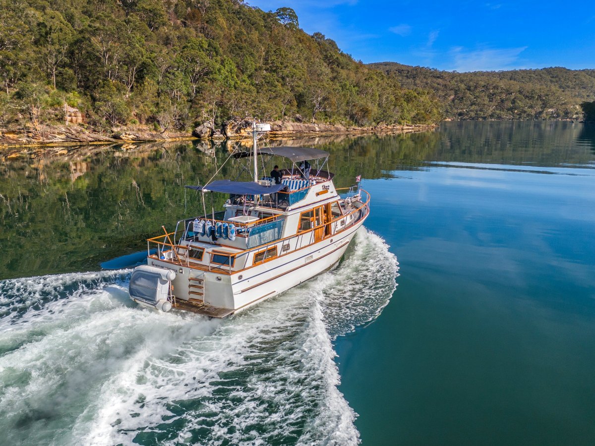 Navigator Neptune 42 Sun Deck