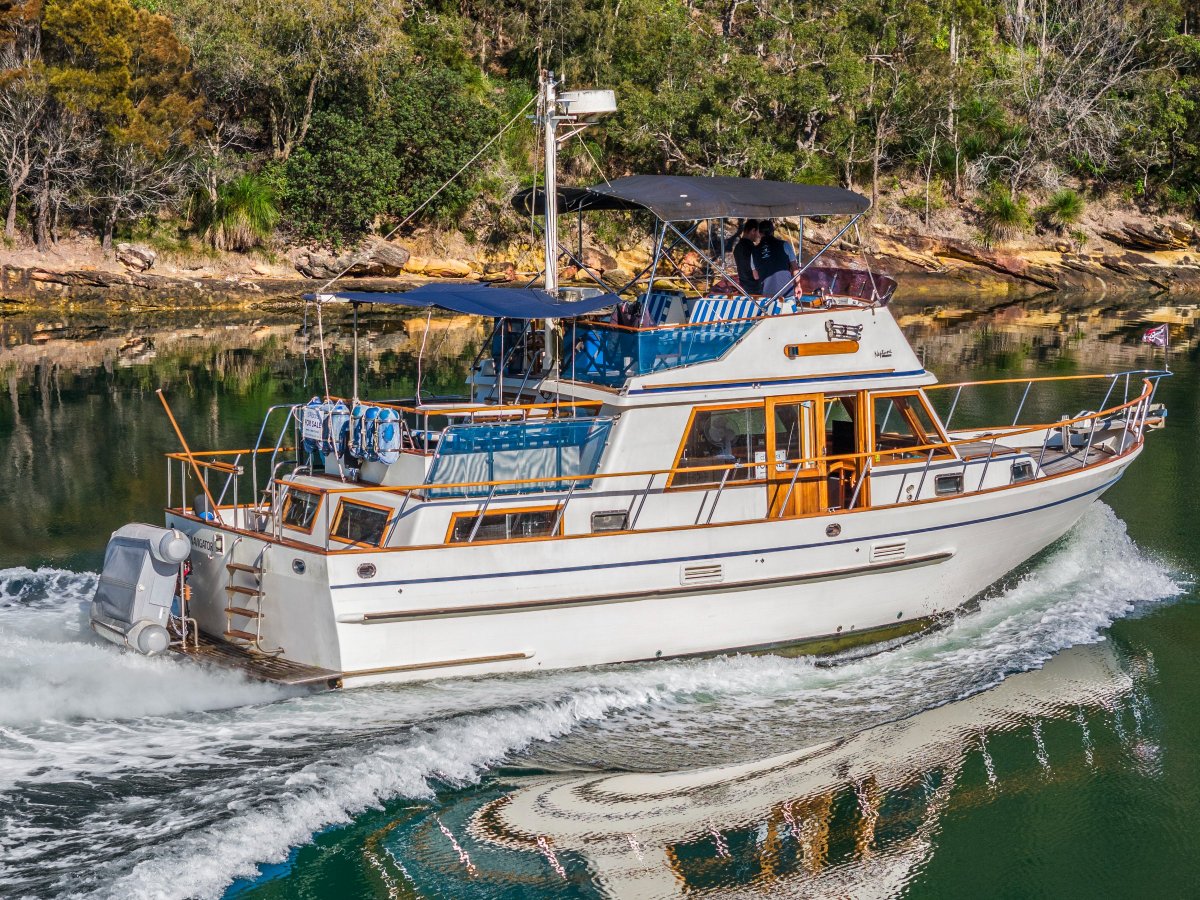 Navigator Neptune 42 Sun Deck