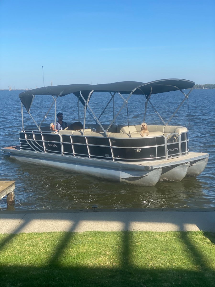 South Bay 2012 pontoon ( Trifecta ) Model SB 725 CR