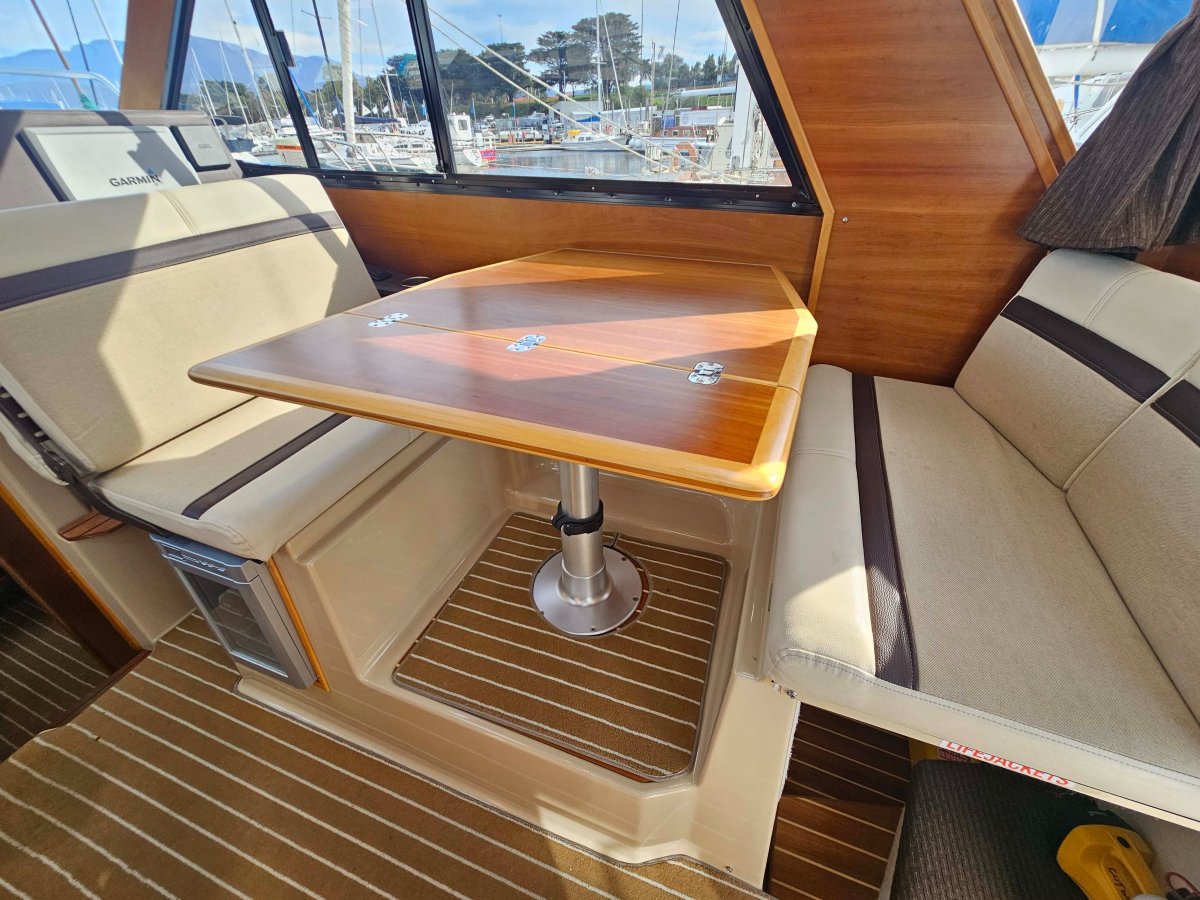 Cutwater 28 Sedan Cruiser – *** PRICED TO SELL ***